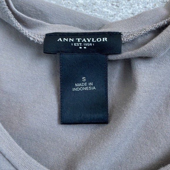 Ann Taylor Light Gray Layered Tank Top - Picture 6 of 10